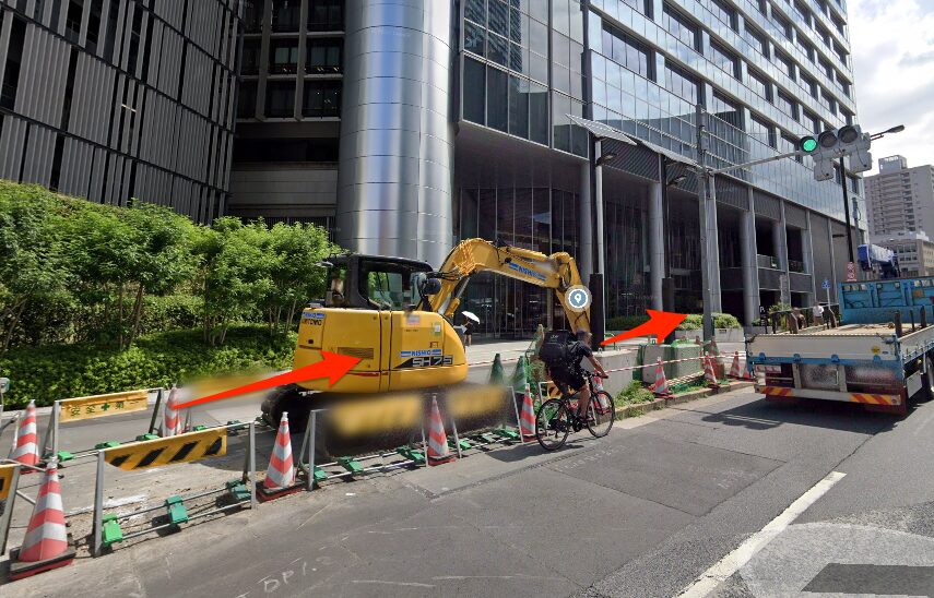 バンダイナムコ沿いを南へ進む