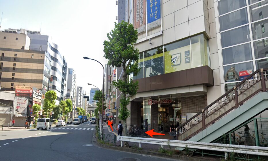 JR五反田駅を出て東へ進む