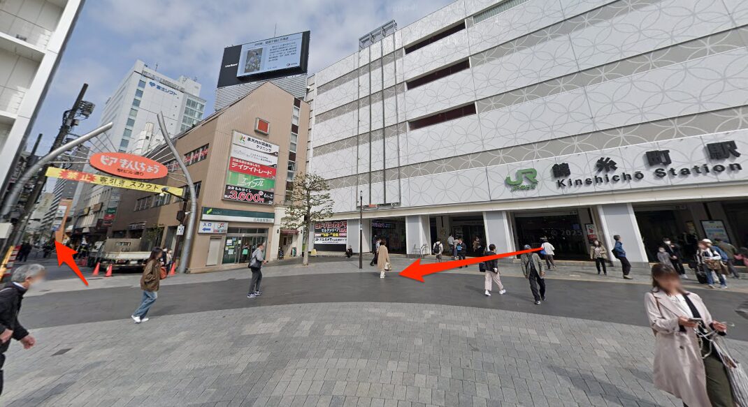 錦糸町駅を出て西へ進む