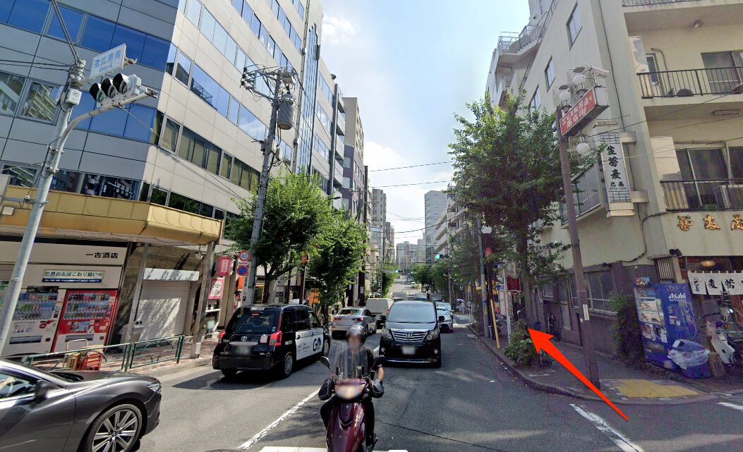 道なりに南へ進む