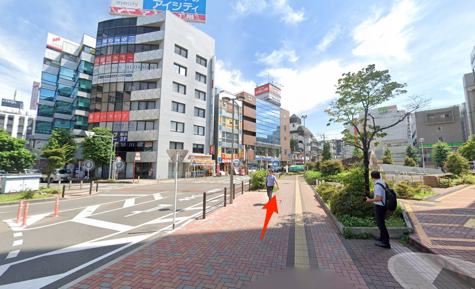 川越駅東口を出て東へ進む